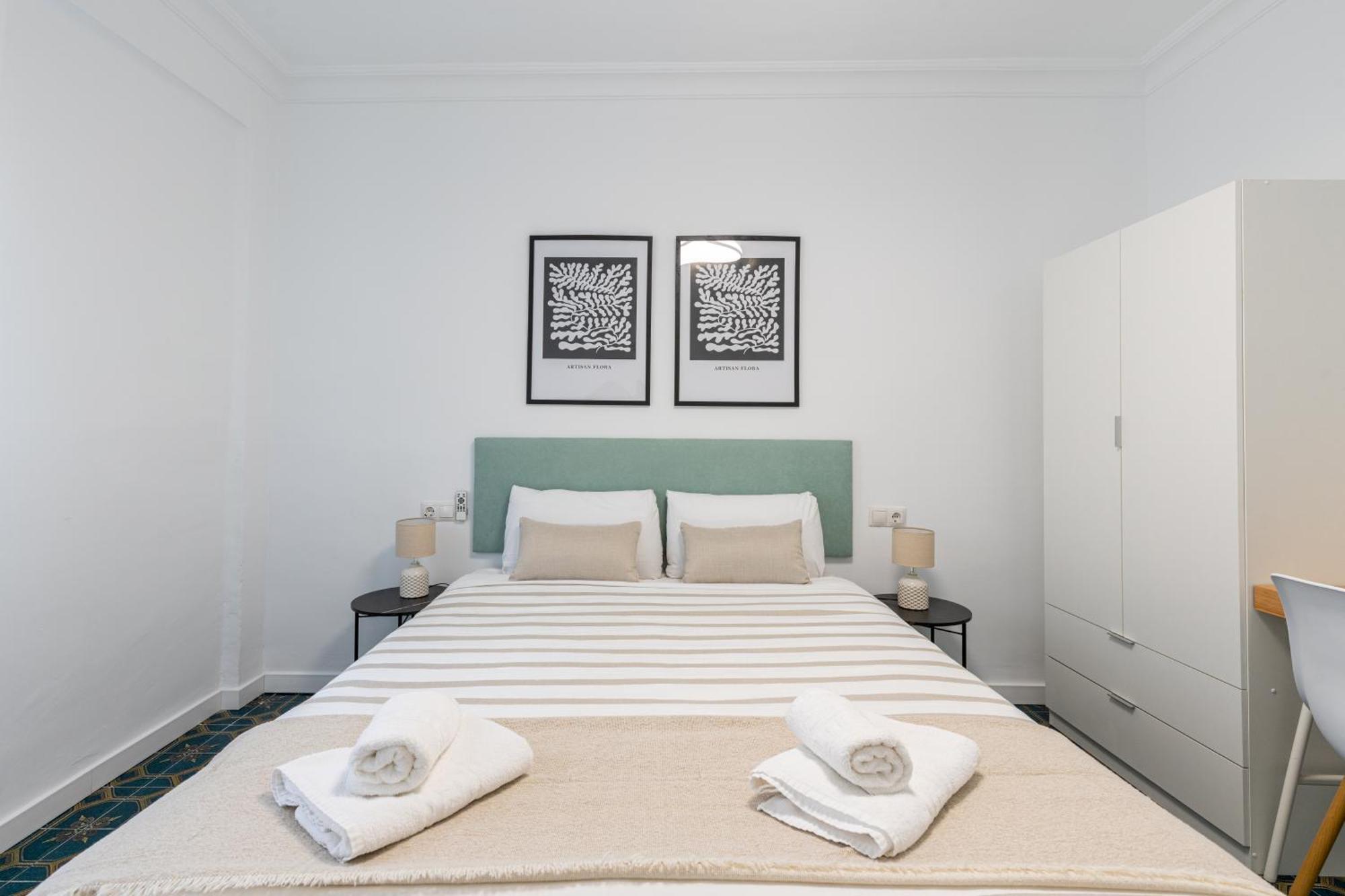Piso Elegante Y Nuevo De 3 Habitaciones Y 2 Banos Севилья Экстерьер фото