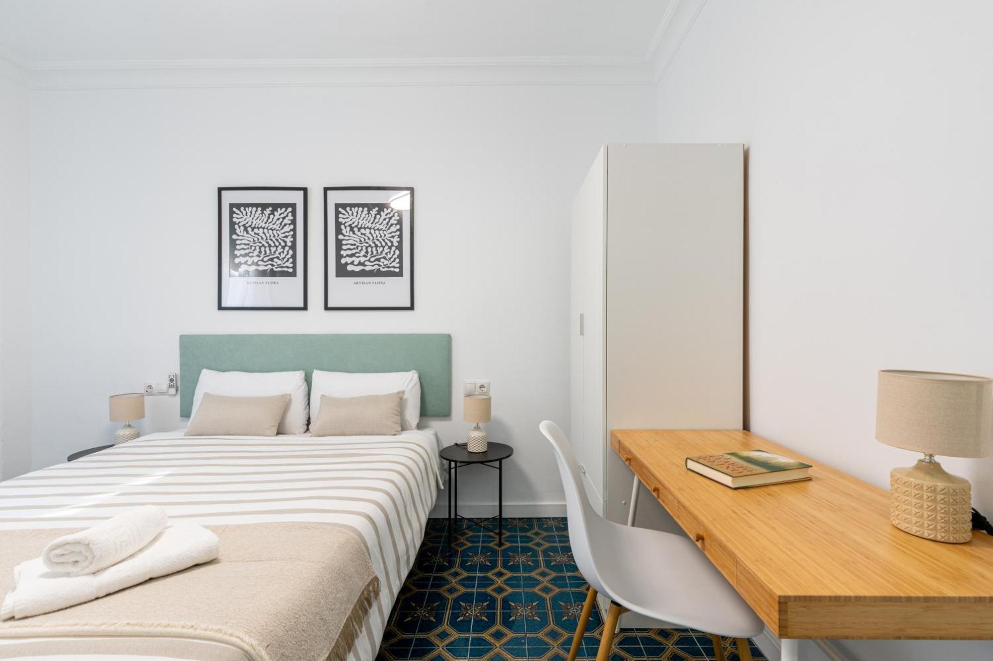 Piso Elegante Y Nuevo De 3 Habitaciones Y 2 Banos Севилья Экстерьер фото