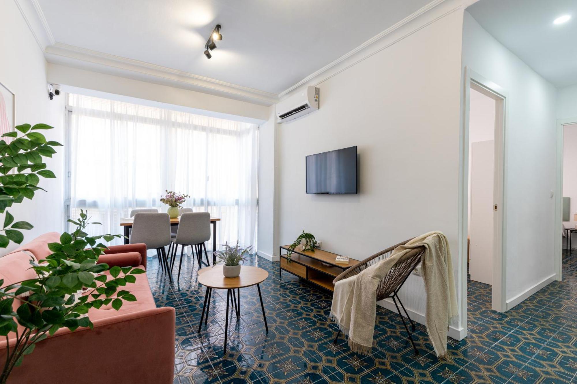 Piso Elegante Y Nuevo De 3 Habitaciones Y 2 Banos Севилья Экстерьер фото