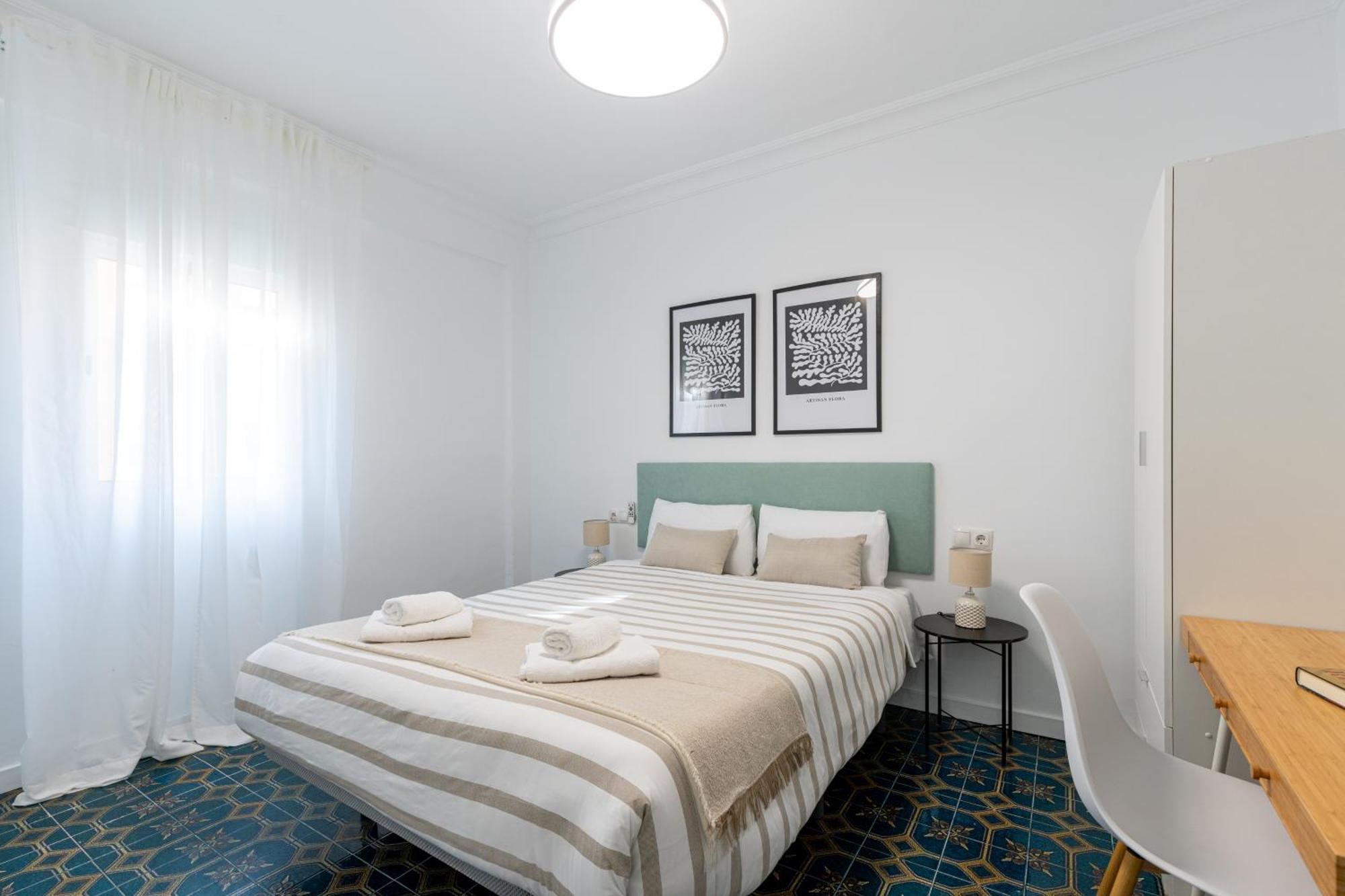 Piso Elegante Y Nuevo De 3 Habitaciones Y 2 Banos Севилья Экстерьер фото