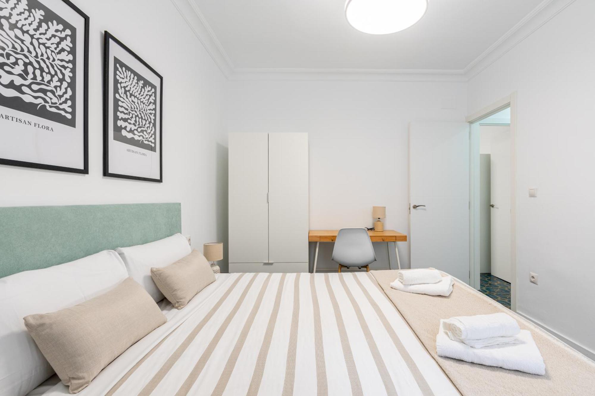 Piso Elegante Y Nuevo De 3 Habitaciones Y 2 Banos Севилья Экстерьер фото